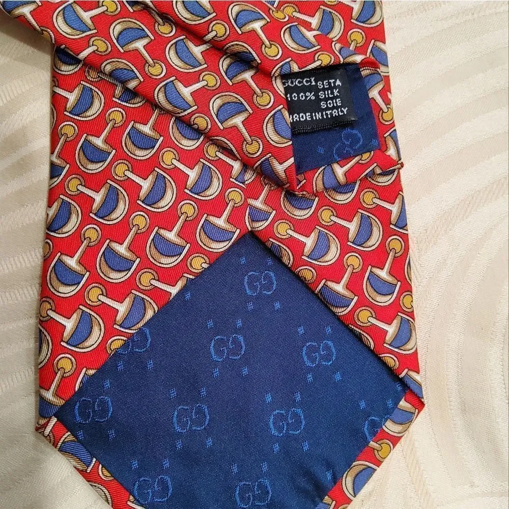 Gucci red blue